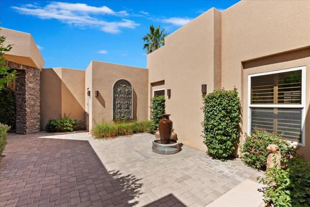 55830 Cherry Hills Drive, La Quinta CA: https://media.crmls.org/mediaz/aebfa63f-dd20-47bb-9cbb-9ee616c2d341.jpg