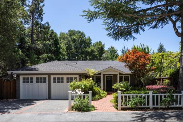 555 Hermosa Way, Menlo Park CA: https://media.crmls.org/mediaz/aec08f39-aace-4e50-ac27-b3b31d80fcdf.jpg