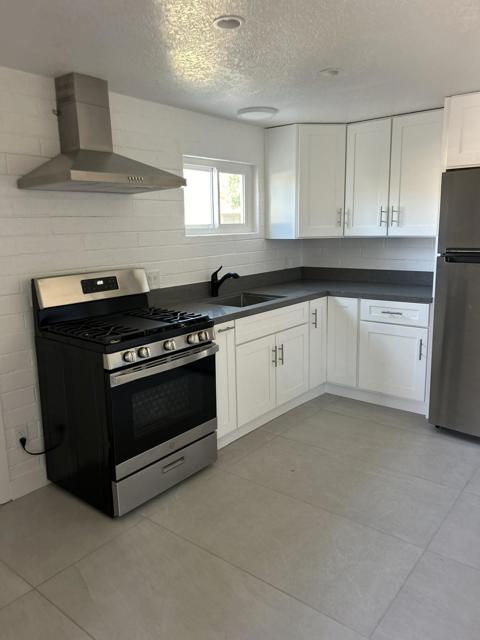 44635 San Carlos Avenue, Palm Desert CA: https://media.crmls.org/mediaz/aec1374e-ee50-43fd-bcf8-2614ded50173.jpg