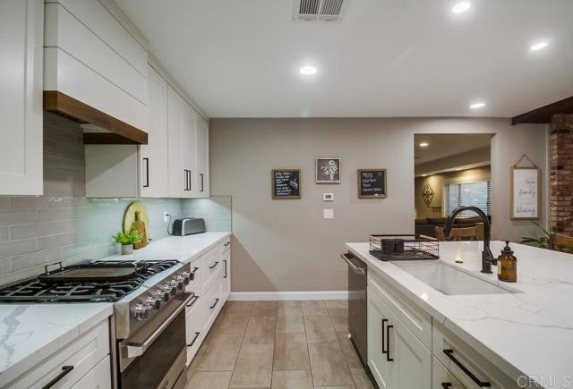 Detail Gallery Image 16 of 70 For 2444 via Dieguenos, Alpine,  CA 91901 - 3 Beds | 2 Baths