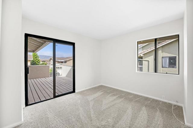 11883 Timaru Way, San Diego CA: https://media.crmls.org/mediaz/aec2ae06-4a06-4189-aa76-fa4f983e598a.jpg