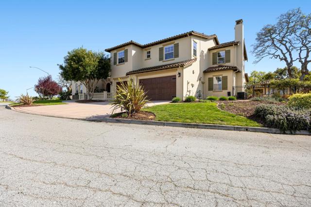 2342 Hoya Lane, Gilroy CA: https://media.crmls.org/mediaz/aec3e87f-db06-493f-9d0c-14f14d7bd640.jpg
