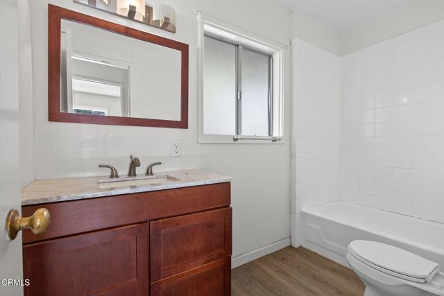 1211 Cruzero Street, Ojai CA: https://media.crmls.org/mediaz/aec56d6d-7c81-4d0e-b4ce-e0c2df308d50.jpg