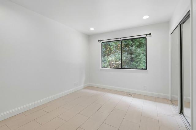 21564 Mary Alice Way, Los Gatos CA: https://media.crmls.org/mediaz/aec64566-503e-420f-be50-a92b5ed1cbde.jpg