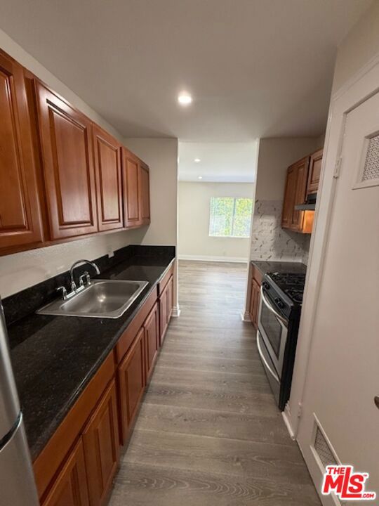 1717 S Burlington Avenue, Los Angeles CA: https://media.crmls.org/mediaz/aec6f856-60e9-4d7d-8122-0d1b440620f7.jpg