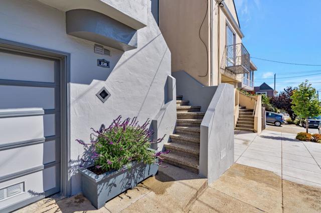 238 Harkness Avenue, San Francisco CA: https://media.crmls.org/mediaz/aec7502f-c32b-45f8-aa16-42043d4ef38a.jpg