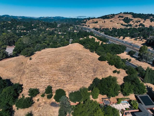 3101 Old Tunnel Road, Lafayette CA: https://media.crmls.org/mediaz/aec8b6e6-375c-4606-8b83-4356d7cf08ff.jpg