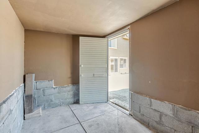 3963 Mead Street, Antioch CA: https://media.crmls.org/mediaz/aec9a97d-0237-48d7-b154-631a70e01b00.jpg