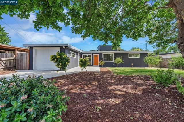 259 Los Altos Pl, American Canyon CA: https://media.crmls.org/mediaz/aeca5323-cf2c-4955-b667-00eb124e9e2c.jpg