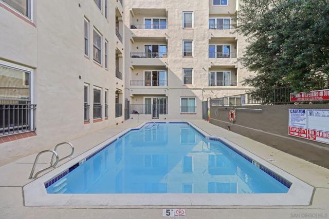 2445 Brant St, San Diego CA: https://media.crmls.org/mediaz/aeca5d6d-3024-4e7f-97e7-7bbba3ceef30.jpg