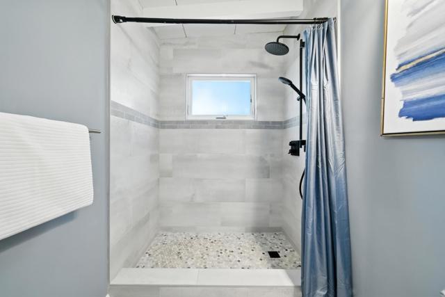 821 E Meadow Drive, Palo Alto CA: https://media.crmls.org/mediaz/aeca7aea-1978-455c-901c-24cdf2633146.jpg