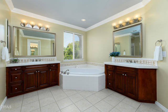 Detail Gallery Image 12 of 42 For 167 Bellafonte Ct, Camarillo,  CA 93012 - 5 Beds | 3 Baths