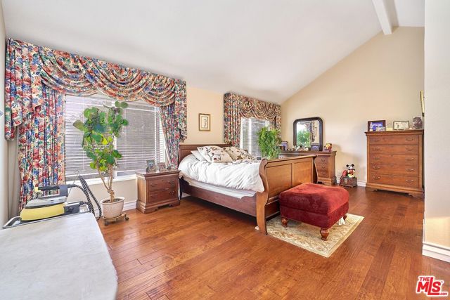 Image 5 of 16 For 1715 Fairford Drive