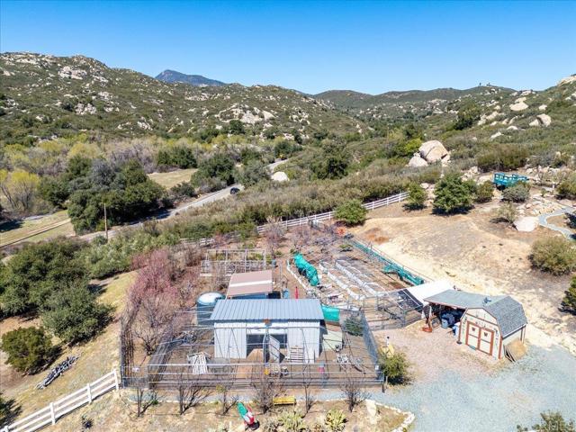 10499 Highway 79, Descanso CA: https://media.crmls.org/mediaz/aeccc9d5-8242-403b-a130-f7bb69a597f9.jpg