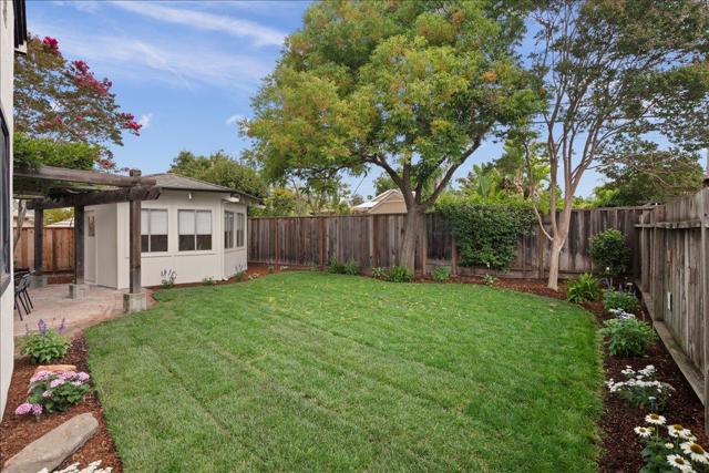 1059 Nilda Avenue, Mountain View CA: https://media.crmls.org/mediaz/aecd4a1b-46e0-45f2-82e5-ceb05d411a4b.jpg