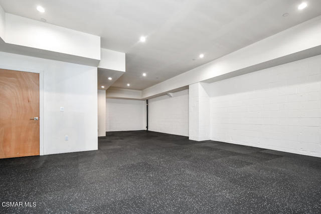 29677 Mulholland Highway, Agoura Hills CA: https://media.crmls.org/mediaz/aecd6cca-1cbd-4b4c-bd37-544cbc485086.jpg