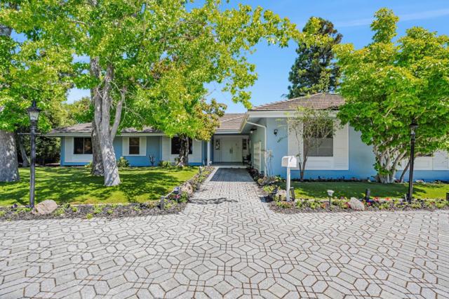 937 Parrott Drive, Hillsborough CA: https://media.crmls.org/mediaz/aecdf90e-2e46-4630-b2c2-cab4b9ab3522.jpg