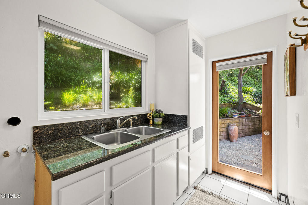 375 Berkshire Avenue La Canada Flintridge img 18