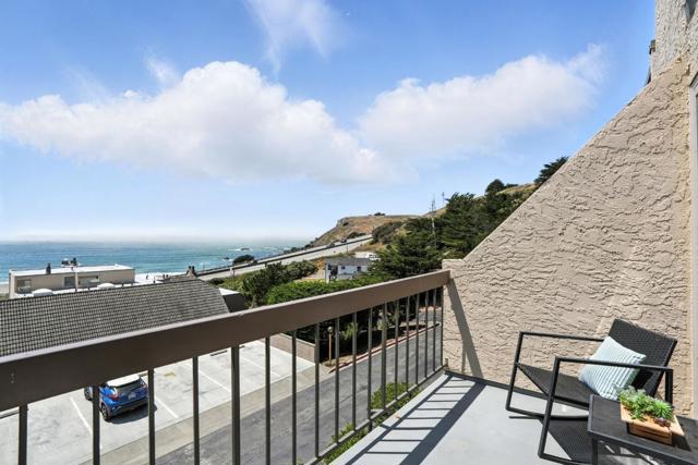451 Roberts Road, Pacifica CA: https://media.crmls.org/mediaz/aecf3c45-4351-4f49-b513-96a0d692d27d.jpg