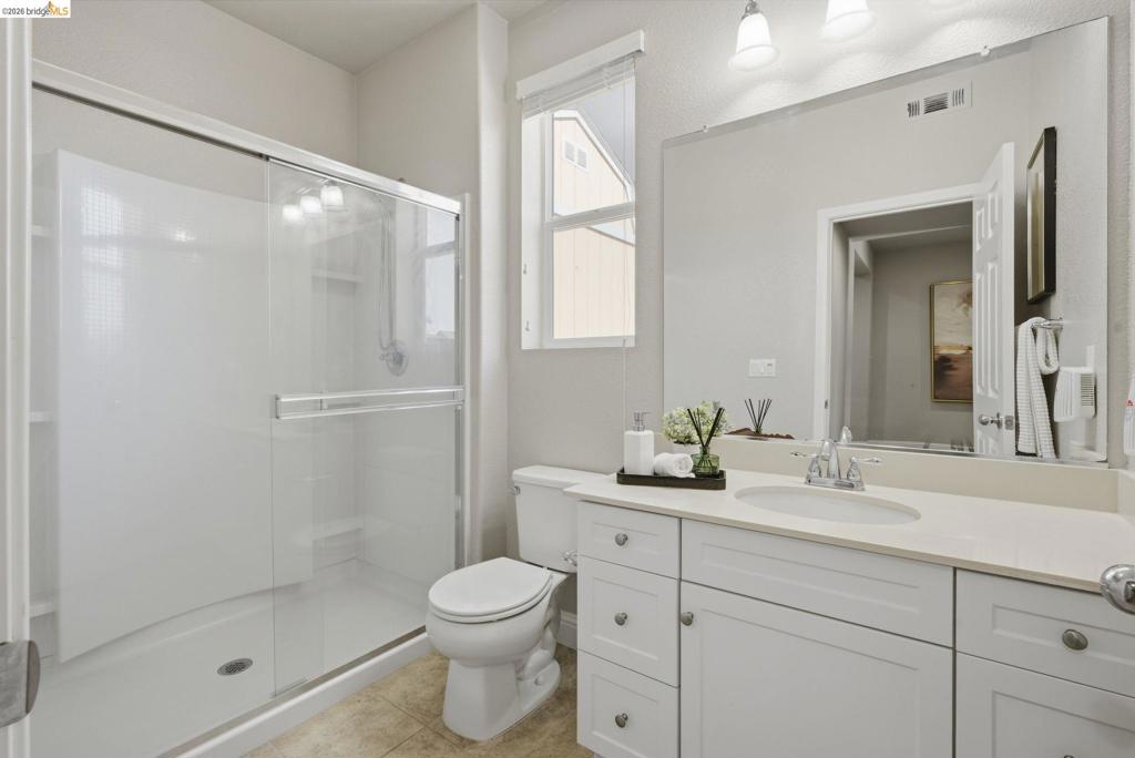https://media.crmls.org/mediaz/aecfbac9-811e-40f3-96b8-d73f11c3ef33.jpg?preset=X-Large