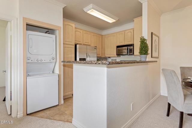 Detail Gallery Image 13 of 51 For 300 N El Molino Ave #319,  Pasadena,  CA 91101 - 2 Beds | 2 Baths