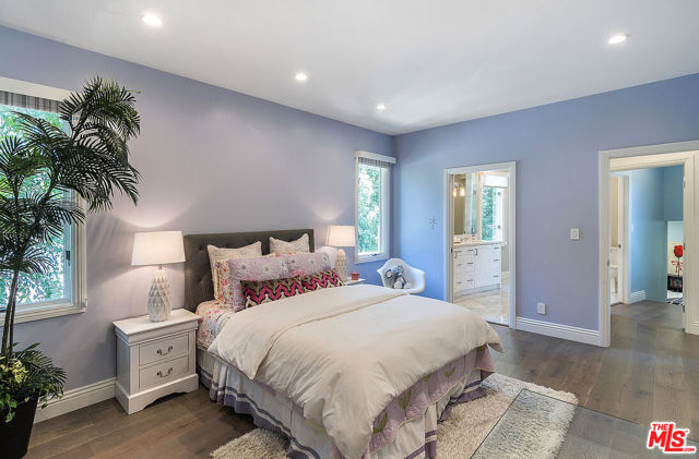 Image 52 of 75 For 4054 Stone Canyon Avenue