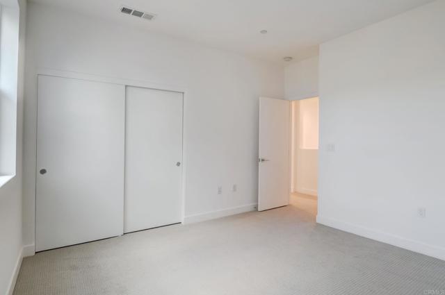 Detail Gallery Image 10 of 31 For 7661 University Ave #104,  La Mesa,  CA 91942 - 3 Beds | 2/1 Baths