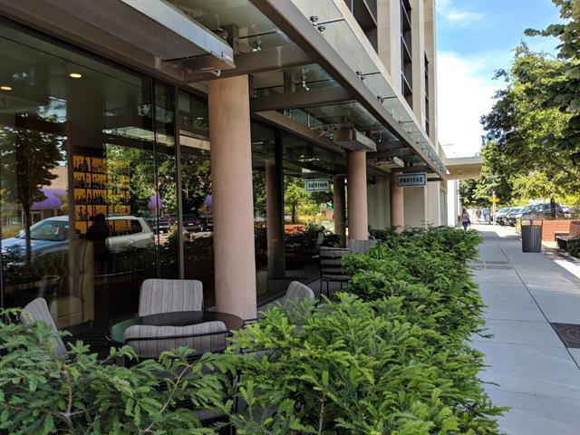 455 Grant Avenue, Palo Alto CA: https://media.crmls.org/mediaz/aed2a30d-6213-480b-bd7c-a2a3934bd603.jpg