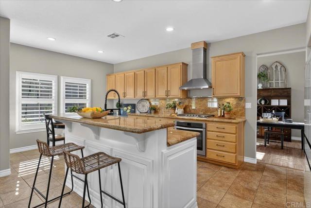 Detail Gallery Image 14 of 42 For 161 Willow Meadow Pl, Escondido,  CA 92027 - 3 Beds | 3 Baths