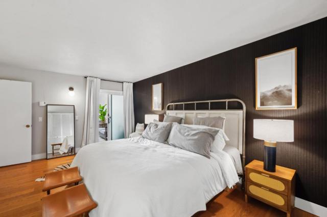 2101 Shoreline Drive, Alameda CA: https://media.crmls.org/mediaz/aed42480-1309-404d-afe2-301f01643a4c.jpg