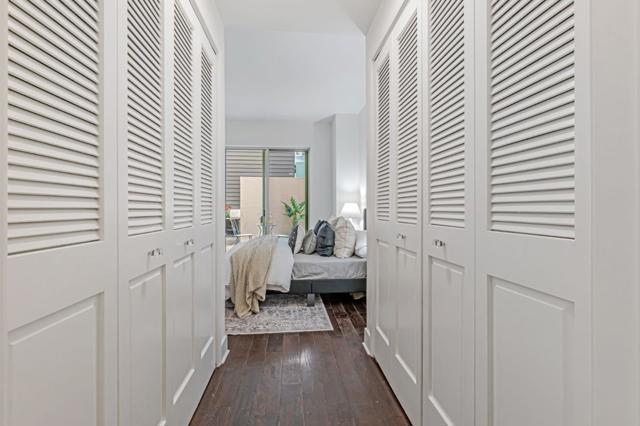 50 Lansing Street, San Francisco CA: https://media.crmls.org/mediaz/aed49d35-b7d5-4ece-b0e9-dcfabe4b4077.jpg