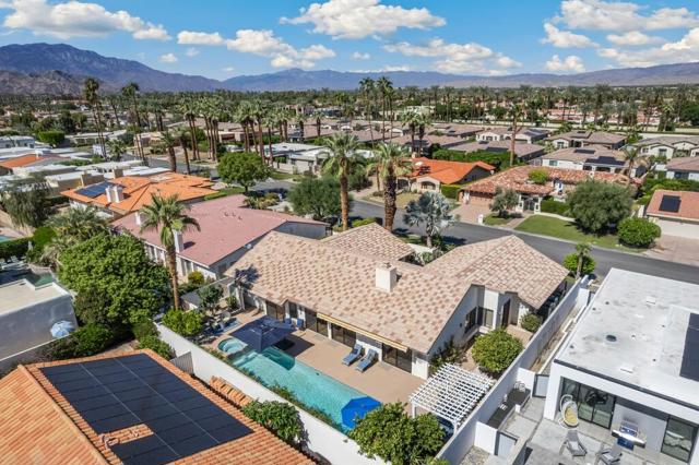 75377 Montecito Drive, Indian Wells CA: https://media.crmls.org/mediaz/aed4ca5d-b420-4e8c-89a6-da796ed847d4.jpg