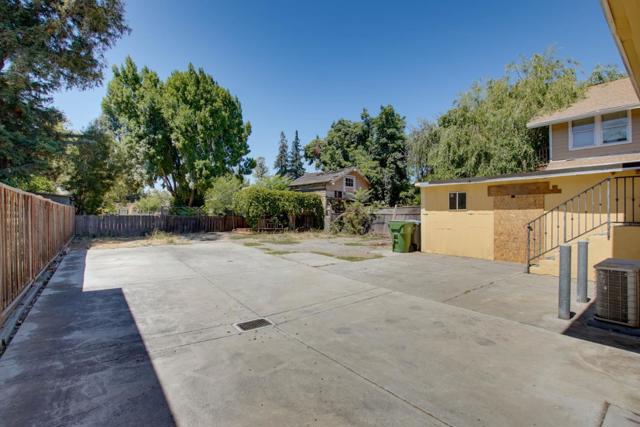 Image 41 of 49 For 541 Vine Street