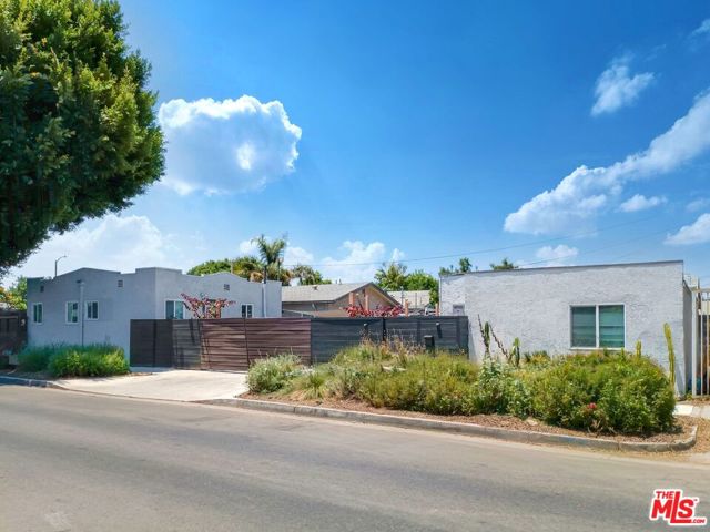 1501 60th Place, Los Angeles, California 90047, 5 Bedrooms Bedrooms, ,3 BathroomsBathrooms,Single Family Residence,For Sale,60th,24410183