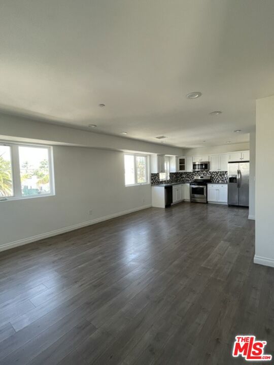 5733 Fulcher Avenue photo 60