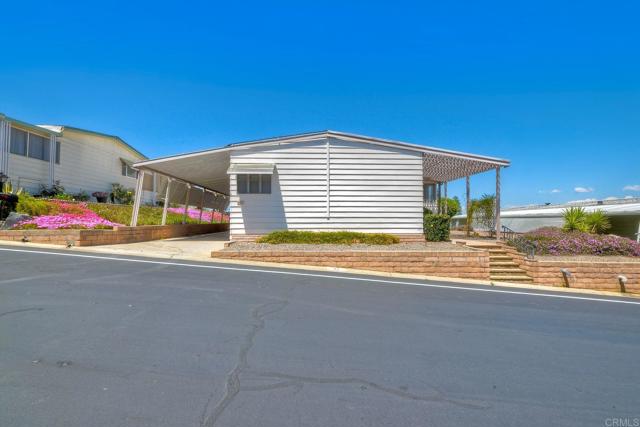 1175 La Moree Rd, San Marcos CA: https://media.crmls.org/mediaz/aed69719-9f7b-46da-b9e9-697bf1236bc3.jpg