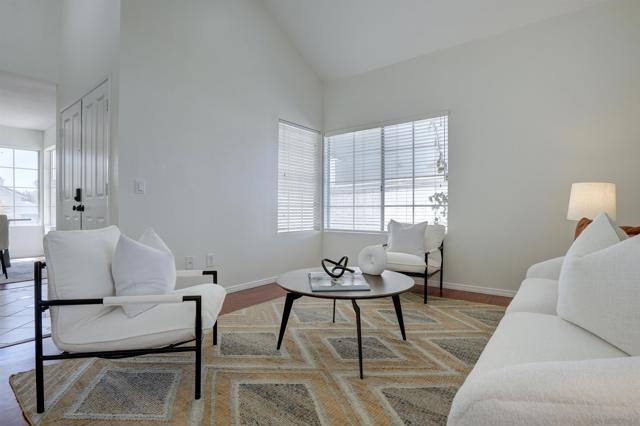 609 Rue Bayonne, Chula Vista CA: https://media.crmls.org/mediaz/aed79c7c-14e1-4cf8-8e28-36bdaba2837b.jpg