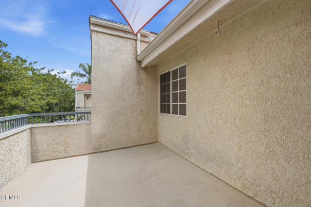 574 Charles Street, Moorpark CA: https://media.crmls.org/mediaz/aed97be9-de69-4331-9c7c-4dec8964eccd.jpg