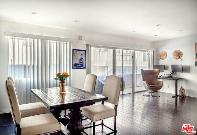 7259 Hillside Avenue, Los Angeles CA: https://media.crmls.org/mediaz/aedad73b-61dc-4e85-8315-dfe23836f816.jpg