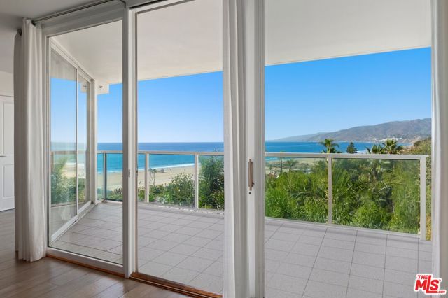 101 Ocean Avenue, E501 photo 3