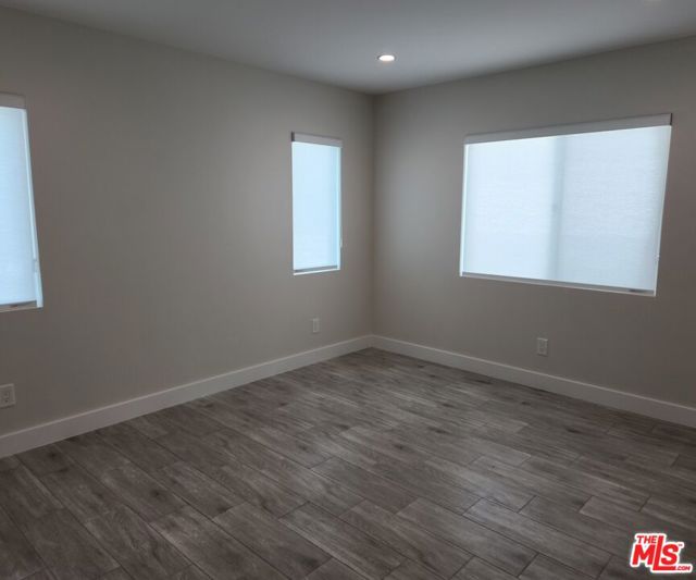 422 Almond Avenue, Monrovia CA: https://media.crmls.org/mediaz/aedba285-4429-440f-883b-ef619998cf8c.jpg