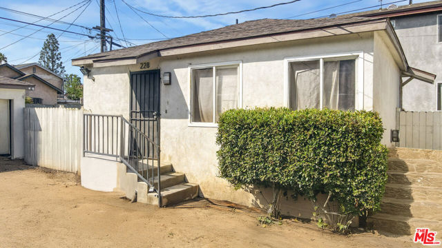 224 W 101st Street, Los Angeles CA: https://media.crmls.org/mediaz/aedc6b55-d24a-49cb-9992-76162c461d2c.jpg