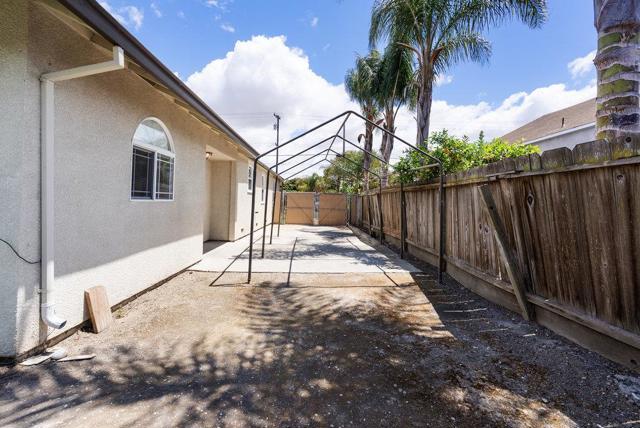 140 Sally Street, Hollister CA: https://media.crmls.org/mediaz/aedcbe45-6983-4961-9117-4980955fbfd2.jpg