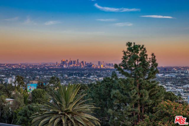 1260 St Ives Place, Los Angeles CA: https://media.crmls.org/mediaz/aede2b3f-d5a1-4af7-8b43-b3a2c0a644a3.jpg
