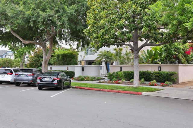 Detail Gallery Image 37 of 38 For 942 D Ave #B,  Coronado,  CA 92118 - 2 Beds | 2/1 Baths