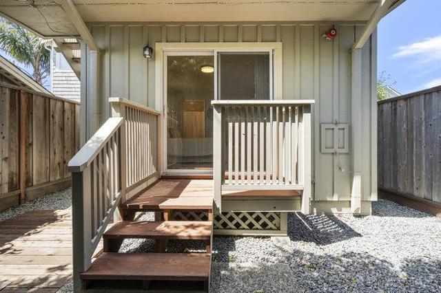 410 35th Avenue, Santa Cruz CA: https://media.crmls.org/mediaz/aedf2483-bda7-407c-95de-789cc168f5b2.jpg