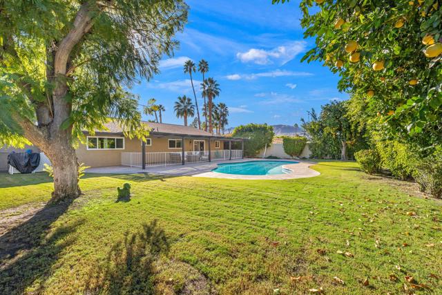 74370 Primrose Drive, Palm Desert CA: https://media.crmls.org/mediaz/aedf4711-3ec9-42ef-9c0e-ac75d969e34c.jpg