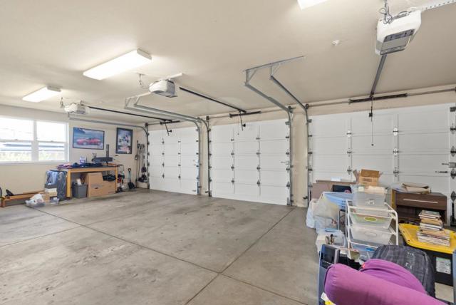 199 Kings Court, San Carlos CA: https://media.crmls.org/mediaz/aedfeabc-20aa-4861-b13a-418a44bb3808.jpg