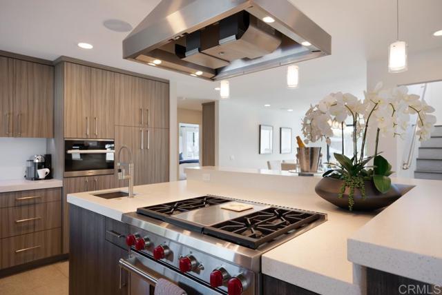 Detail Gallery Image 7 of 36 For 1632 Brahms Rd, Cardiff By The Sea,  CA 92007 - 4 Beds | 4 Baths