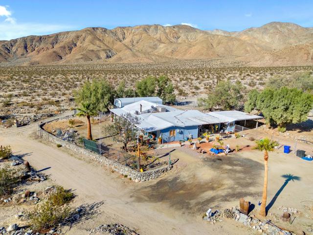 75760 Skyline Drive, Desert Hot Springs CA: https://media.crmls.org/mediaz/aee27256-c3af-4730-81e0-c02059668d56.jpg